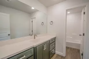 16 Greystone Ct, Angleton, TX 77515 - Photo 33