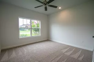 16 Greystone Ct, Angleton, TX 77515 - Photo 7
