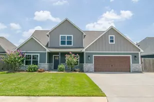 16 Greystone Ct, Angleton, TX 77515 - Photo 1