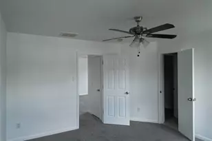 18914 Remington Mill Dr, Houston, TX 77073 - Photo 17