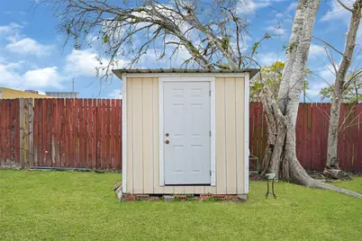 9340 Royal Way, Houston, TX 77083 - Photo 21