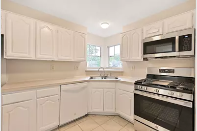 812 Sandringham Drive, Friendswood, TX 77546 - Photo 15