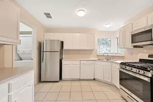 812 Sandringham Dr, Friendswood, TX 77546 - Photo 13