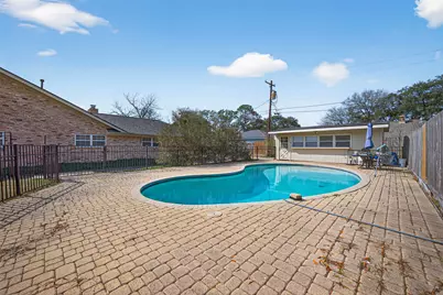 1910 Claiborne Drive, League City, TX 77573 - Photo 35