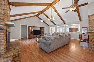 1910 Claiborne Dr, League City, TX 77573 - Photo 7