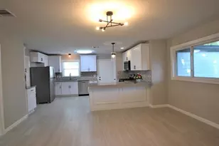 4829 Waycross Dr, Houston, TX 77035 - Photo 9