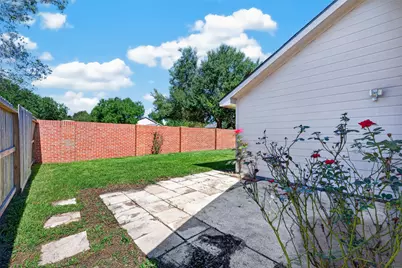 10627 Saratoga Square, Missouri City, TX 77459 - Photo 39