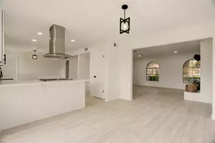 7926 Windy Creek Dr, Houston, TX 77040 - Photo 15