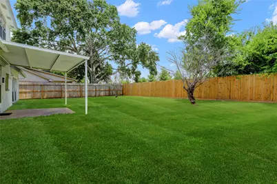 7926 Windy Creek Drive, Houston, TX 77040 - Photo 41