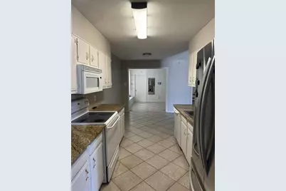 976 Sunmeadow Drive, Beaumont, TX 77706 - Photo 5