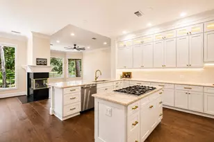 7 Pastoral Pond Cir, The Woodlands, TX 77380 - Photo 15