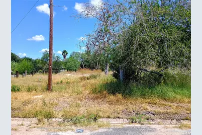 1200-1206 W Crockett Street, Beeville, TX 78102 - Photo 3