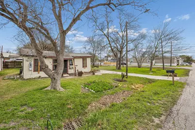 12219 - 12221 - 4107 B St Alief Clodine Road, Houston, TX 77082 - Photo 13