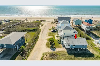 203 Carlton Avenue, Surfside Beach, TX 77541 - Photo 1