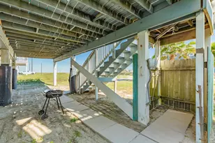 203 Carlton Ave, Surfside Beach, TX 77541 - Photo 25