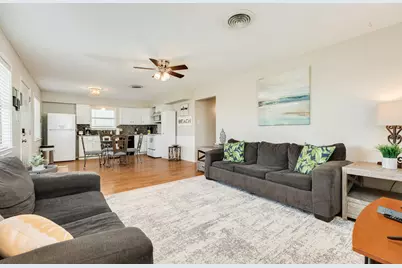 203 Carlton Avenue, Surfside Beach, TX 77541 - Photo 5