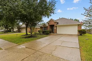 6507 Canyon Mist Ln, Dickinson, TX 77539 - Photo 3