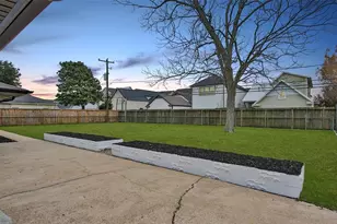 8741 Blankenship Dr, Houston, TX 77080 - Photo 25