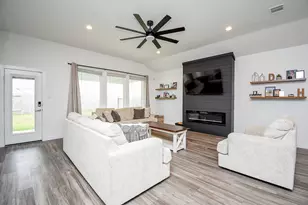 22515 Petrizzi Ln, Katy, TX 77449 - Photo 19