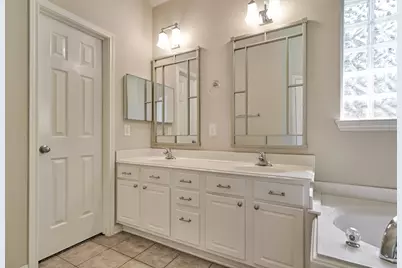126 S Regan Mead Circle, The Woodlands, TX 77382 - Photo 39