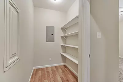 126 S Regan Mead Circle, The Woodlands, TX 77382 - Photo 7