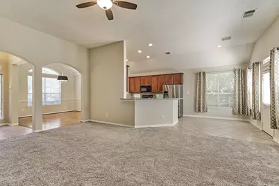 126 S Regan Mead Circle, The Woodlands, TX 77382 - Photo 15