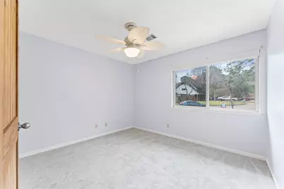 4307 Meadow Glenn Drive, Dickinson, TX 77539 - Photo 9