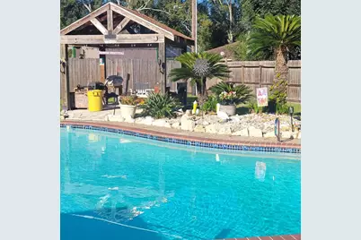 4307 Meadow Glenn Drive, Dickinson, TX 77539 - Photo 21