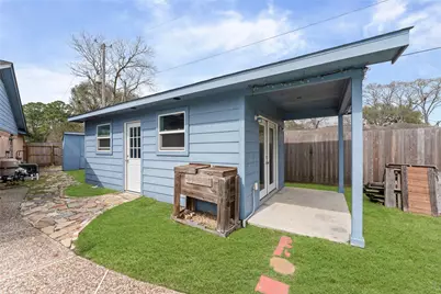 4307 Meadow Glenn Drive, Dickinson, TX 77539 - Photo 15