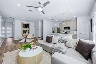 956 Green Vines Ln, Houston, TX 77091 - Photo 5