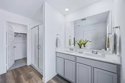 956 Green Vines Lane, Houston, TX 77091 - Photo 11