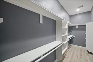 2110 Oatfield Dr, Houston, TX 77018 - Photo 21