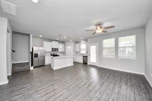 8505 Rising Stream Dr, Houston, TX 77063 - Photo 11