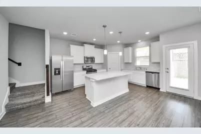 8505 Rising Stream Drive, Houston, TX 77063 - Photo 13