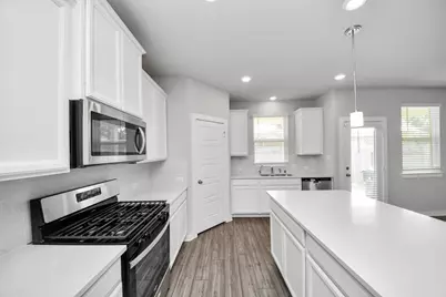 8505 Rising Stream Drive, Houston, TX 77063 - Photo 17