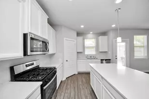 8505 Rising Stream Dr, Houston, TX 77063 - Photo 17