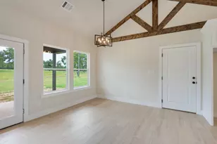 4379 Collton Ln, Franklin, TX 77856 - Photo 11