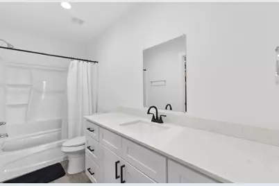 5208 Laura Koppe Road, Houston, TX 77016 - Photo 13