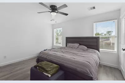 5208 Laura Koppe Road, Houston, TX 77016 - Photo 11