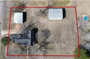 202 E 4th St, Nordheim, TX 78141 - Photo 3