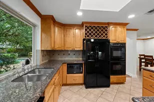 2802 Valley Manor Dr, Houston, TX 77339 - Photo 15