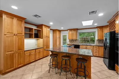 2802 Valley Manor Drive, Houston, TX 77339 - Photo 15