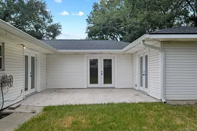 11510 Mullins Drive, Houston, TX 77035 - Photo 21