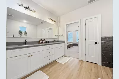5632 Bertellis Lane, Houston, TX 77091 - Photo 15