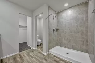 225 Pecos Dr, Huntsville, TX 77340 - Photo 11