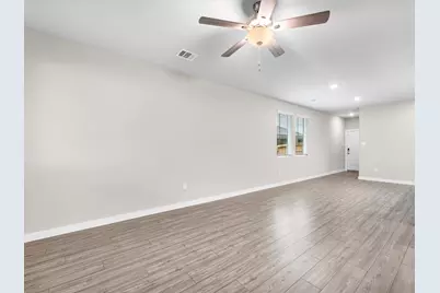 2010 W Darlington Oak Court, Conroe, TX 77304 - Photo 9