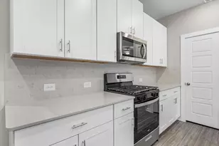 2010 W Darlington Oak Ct, Conroe, TX 77304 - Photo 13