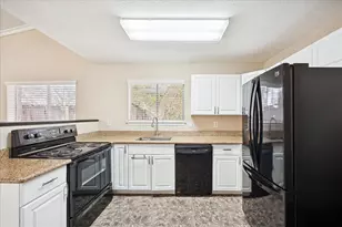 17138 Barcelona Dr, Friendswood, TX 77546 - Photo 3