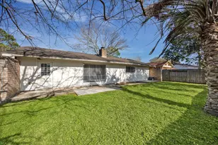 17138 Barcelona Dr, Friendswood, TX 77546 - Photo 5