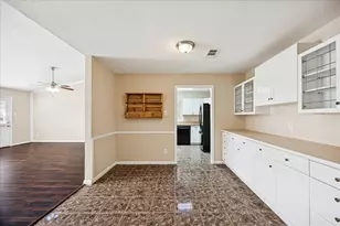 17138 Barcelona Dr, Friendswood, TX 77546 - Photo 9